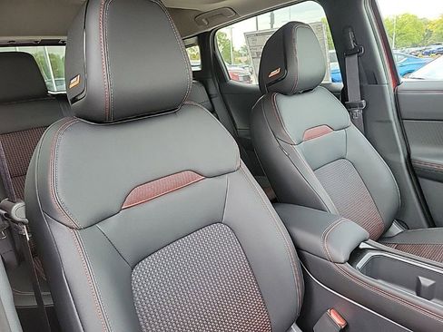 New 2026 Nissan Kicks SR w/ SR Premium Package image 14