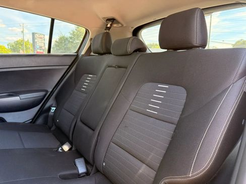 Used 2018 Kia Sportage LX AWD/4WD image 14
