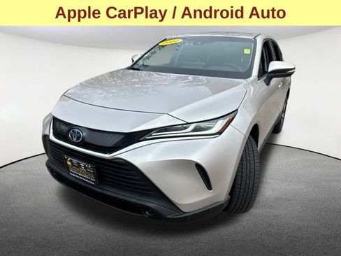 Used 2024 Toyota Venza LE image 6