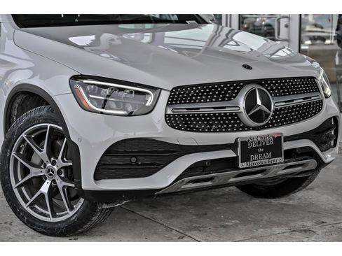 Certified 2021 Mercedes-Benz GLC 300 4MATIC image 2