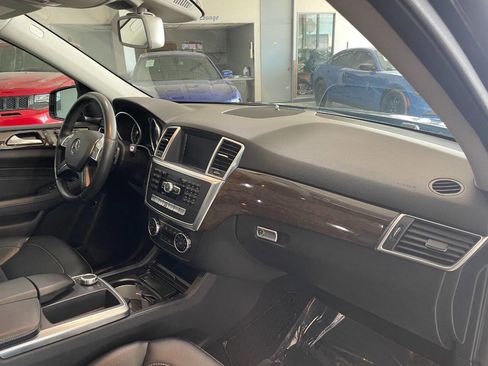 Used 2014 Mercedes-Benz ML 350 4MATIC image 32