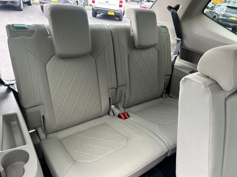 New 2026 Volkswagen Atlas SEL Premium R-Line image 12