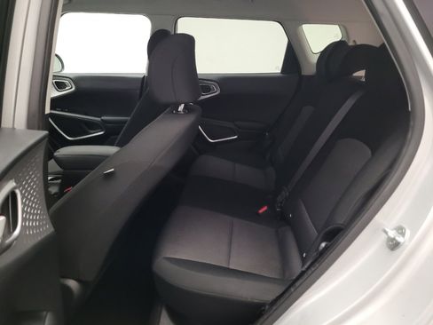 Used 2021 Kia Soul LX FWD image 18