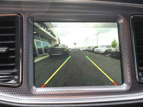 Used 2019 Dodge Challenger SRT Hellcat RWD image 17