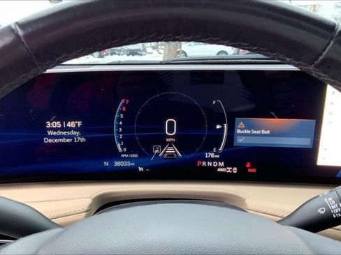 Used 2024 Cadillac XT4 Luxury w/ Cold Weather Package image 20