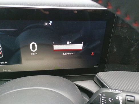 New 2025 Nissan Kicks SR image 17