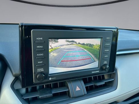 Used 2021 Toyota RAV4 XLE w/ Convenience Package FWD image 24