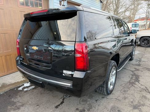 Used 2017 Chevrolet Suburban Premier image 3
