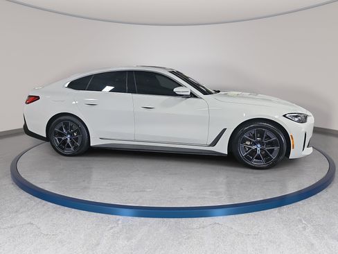 Used 2023 BMW i4 eDrive40 w/ Premium Package RWD image 4