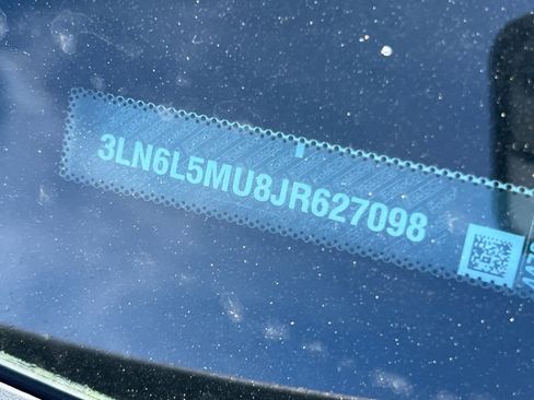 Used 2018 Lincoln MKZ Reserve image 23