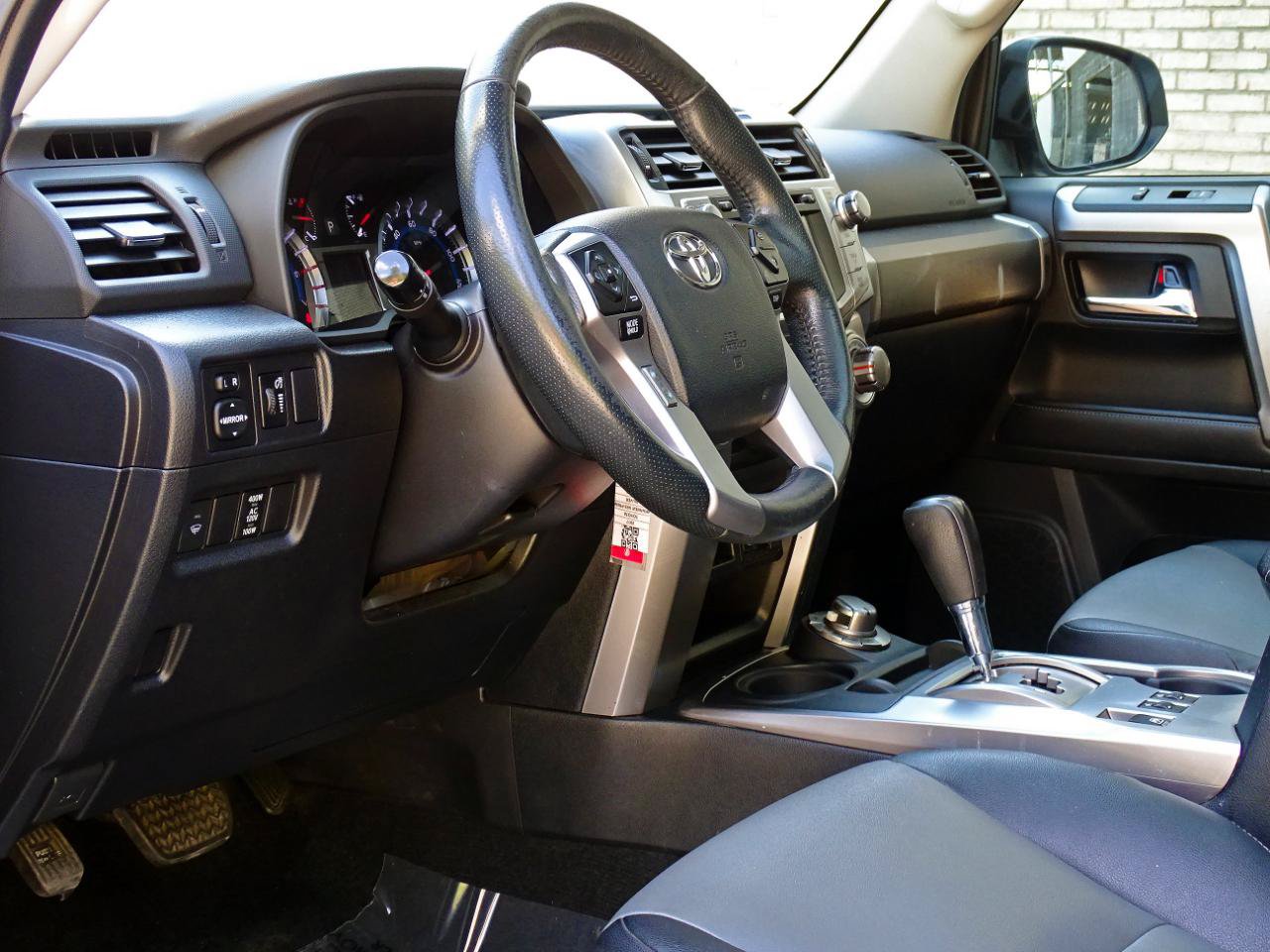 Used 2017 Toyota 4Runner SR5 Premium AWD/4WD image 11