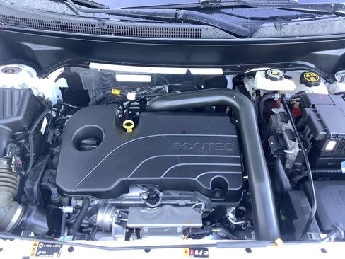 Used 2023 Chevrolet Equinox LT FWD image 8