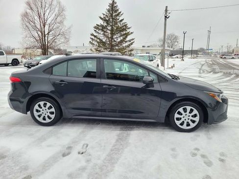 Used 2024 Toyota Corolla LE image 5