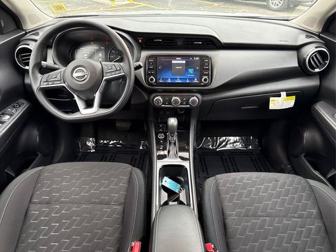 Used 2024 Nissan Kicks SV FWD image 19