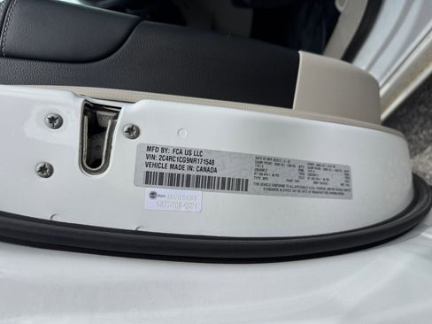 Used 2022 Chrysler Voyager LX FWD image 21