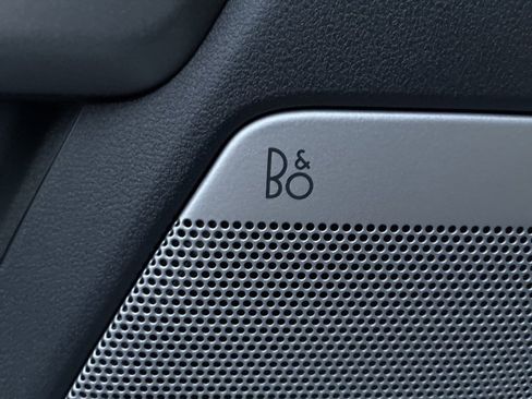 Used 2023 Ford F250 Lariat w/ FX4 Off-Road Package image 27