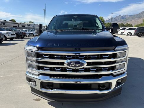 Used 2025 Ford F350 Lariat w/ FX4 Off-Road Package AWD/4WD image 8