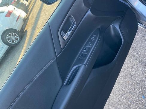 Used 2017 Honda Accord LX image 17