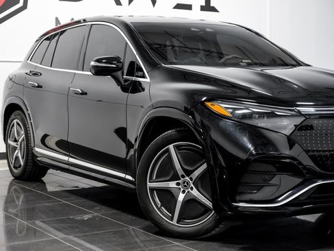 Used 2023 Mercedes-Benz EQS 580 4MATIC SUV image 7