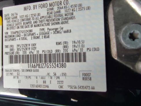 Used 2016 Ford Mustang Shelby GT350 w/ Track Package image 22