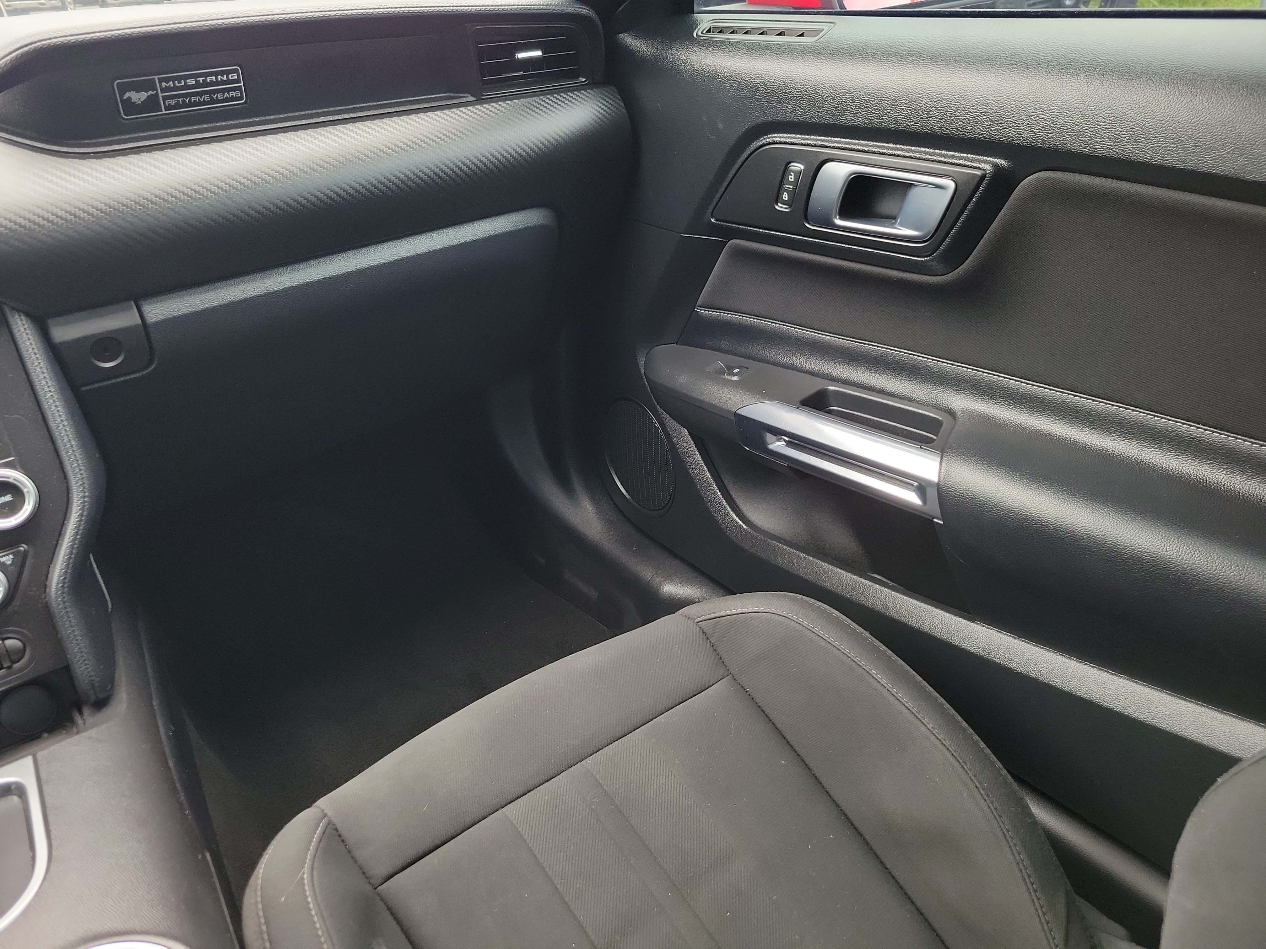 Used 2020 Ford Mustang Coupe RWD image 21