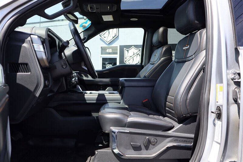 Used 2023 Ford F350 Platinum w/ FX4 Off-Road Package AWD/4WD image 18