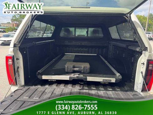 Used 2024 GMC Sierra 2500 SLT w/ SLT Premium Package AWD/4WD image 26