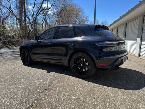 Used 2023 Porsche Macan GTS AWD/4WD image 3