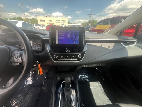Used 2024 Toyota Corolla LE FWD image 28