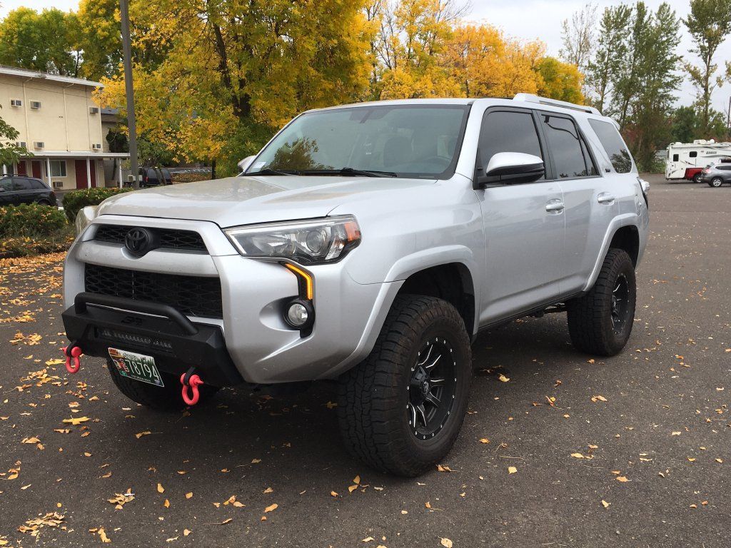 Used 2017 Toyota 4Runner SR5 Premium AWD/4WD image 1