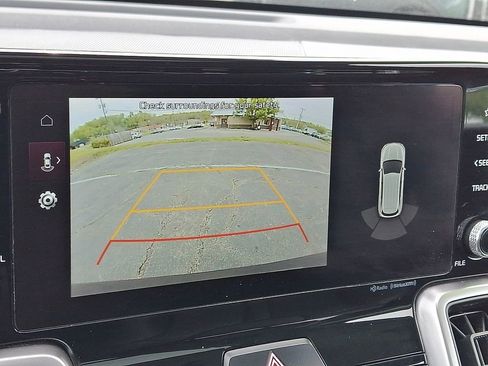 Certified 2023 Kia Sorento S w/ Panoramic Sunroof Package AWD/4WD image 7