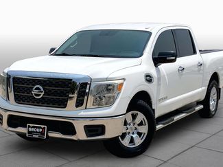 Used 2017 Nissan Titan SV RWD video 1