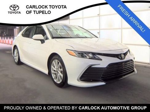 Used 2024 Toyota Camry LE FWD image 3