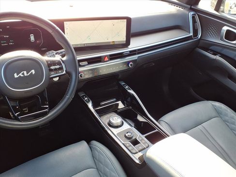 Used 2025 Kia Sorento SX Prestige image 5