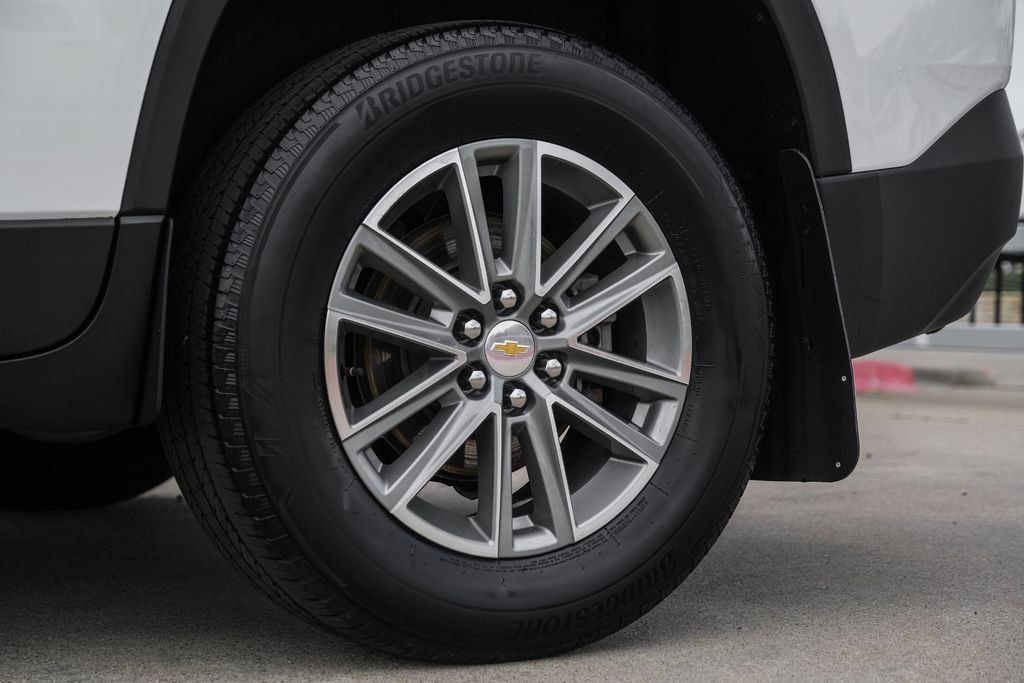 Used 2023 Chevrolet Traverse LT AWD/4WD image 65