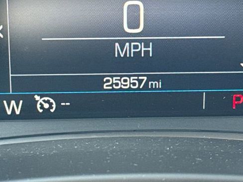Used 2024 GMC Terrain SLE w/ Driver Convenience Package AWD/4WD image 19