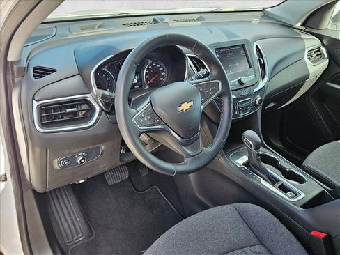 Used 2024 Chevrolet Equinox LT FWD image 10