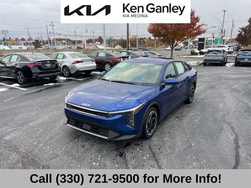 Certified 2025 Kia K4 EX image 3