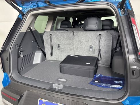 New 2026 Kia EV9 Wind image 21