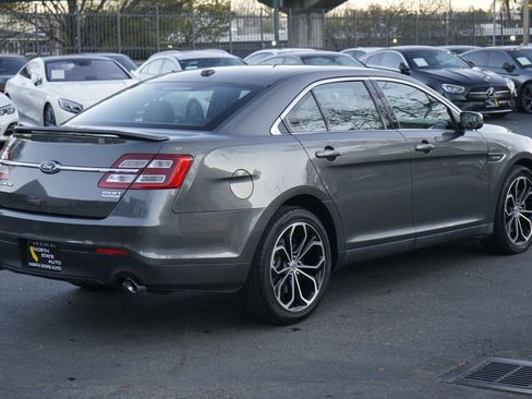 Used 2019 Ford Taurus SHO image 7