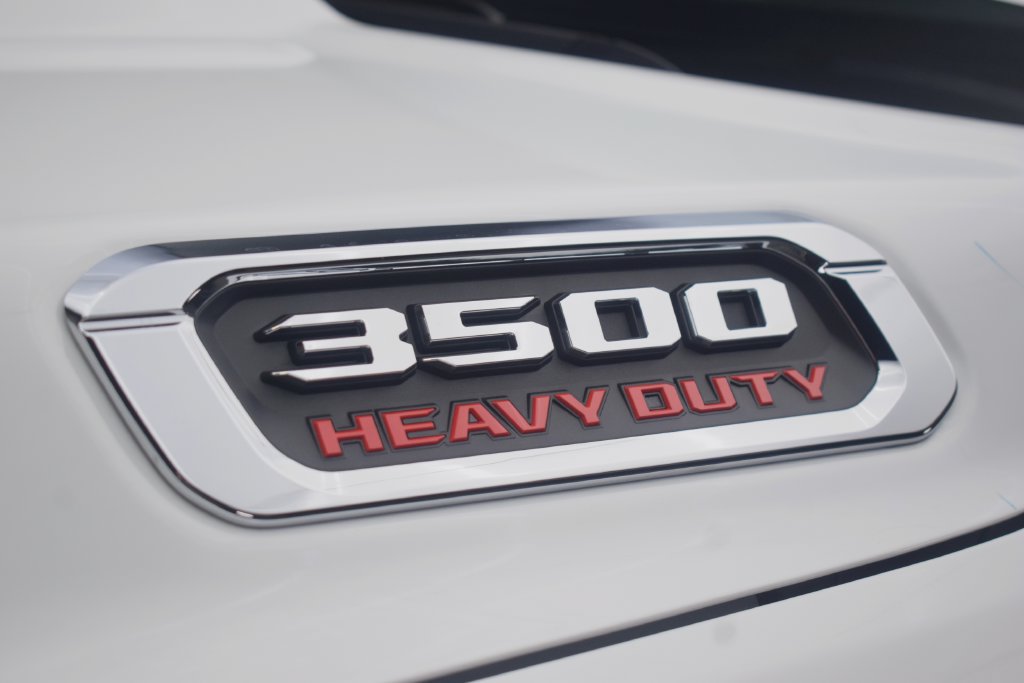 New 2027 RAM 3500 Big Horn AWD/4WD image 17