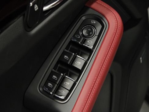 New 2026 Porsche Macan S AWD/4WD image 27