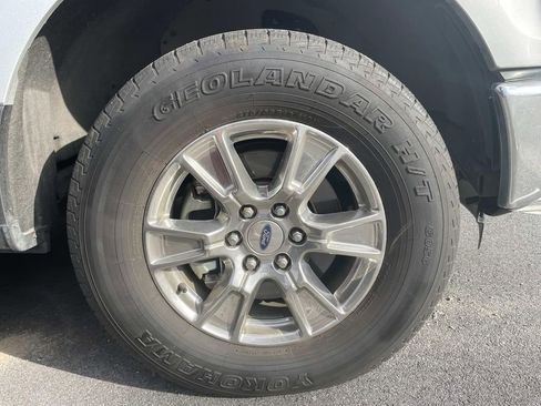 Used 2016 Ford F150 XLT w/ Equipment Group 302A Luxury image 5