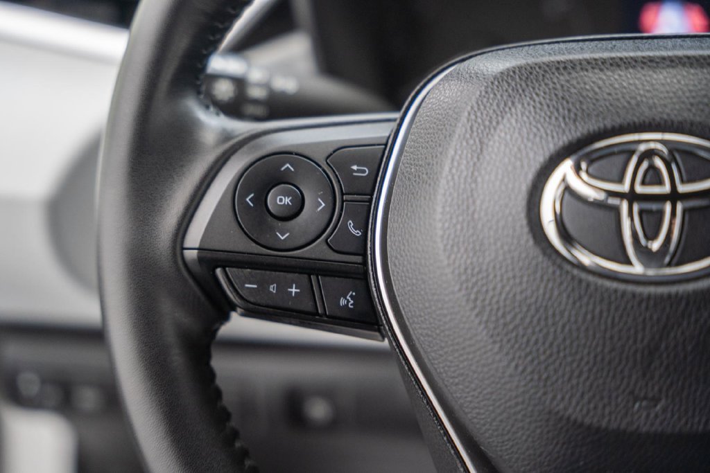 Certified 2024 Toyota Corolla SE FWD image 28