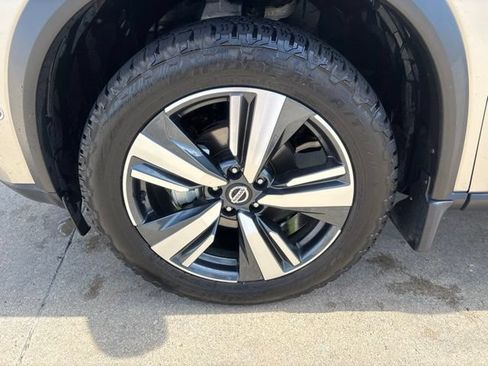 Used 2021 Nissan Rogue Platinum AWD/4WD image 13