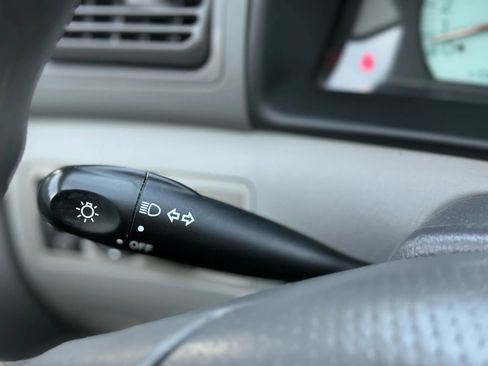 Used 2003 Toyota Corolla LE image 36