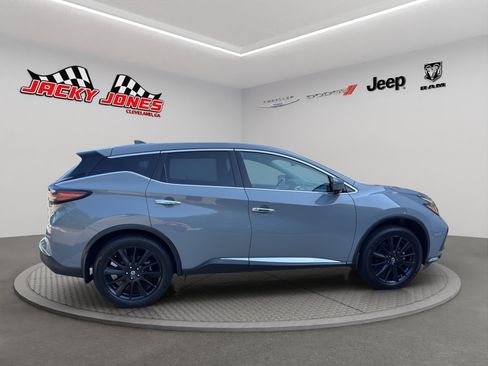 Used 2021 Nissan Murano SL FWD image 11