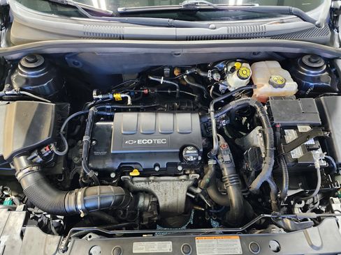 Used 2016 Chevrolet Cruze LT image 35