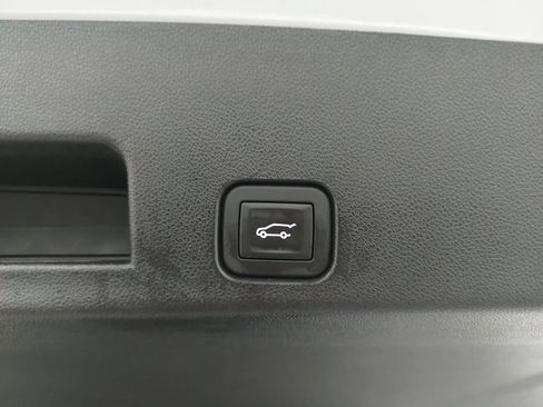 Used 2025 Buick Enclave Avenir w/ Super Cruise Package image 15