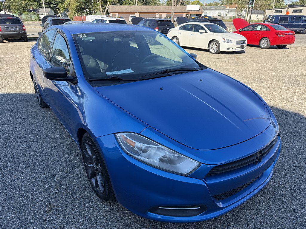 Used 2016 Dodge Dart SE FWD image 1